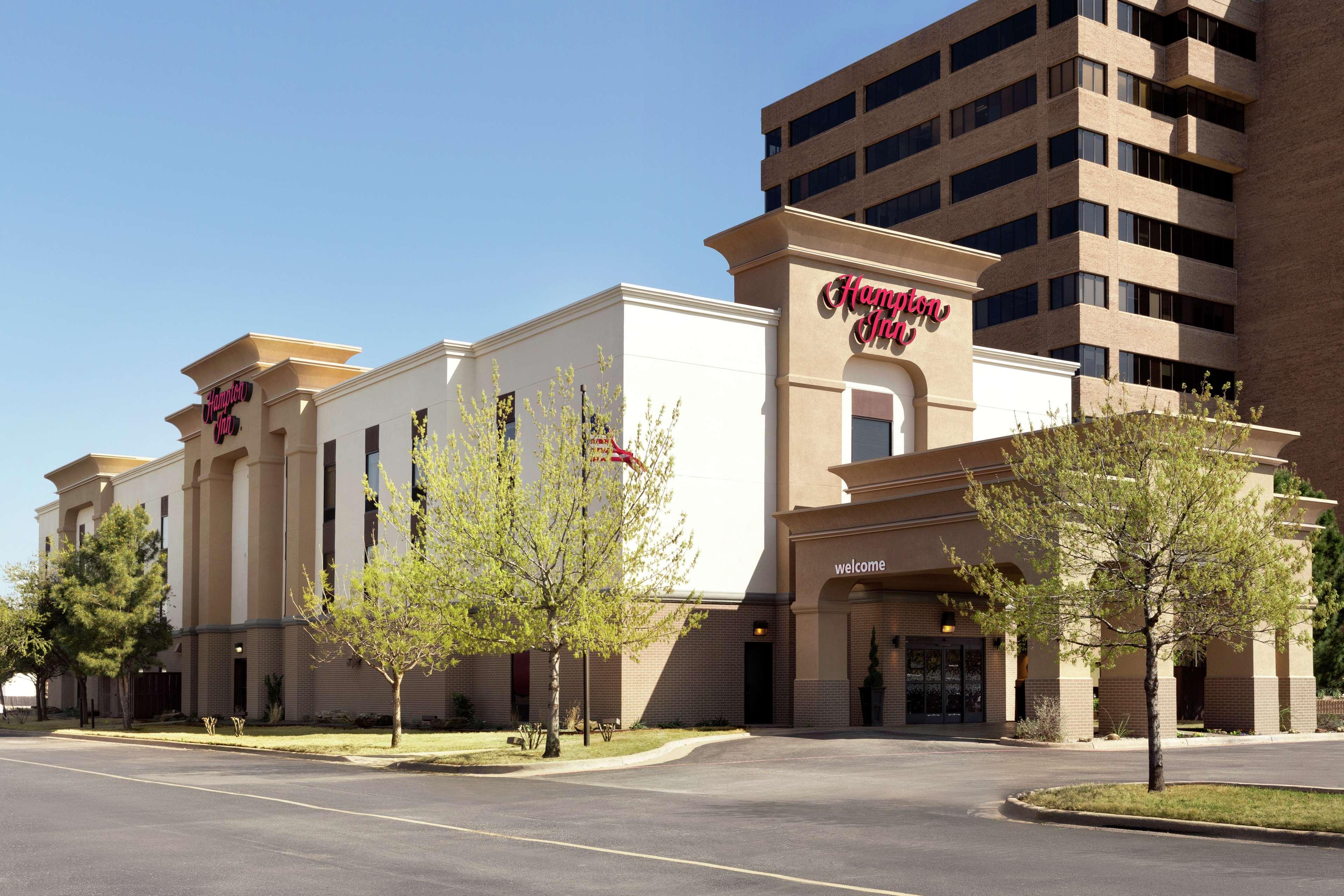 Hampton Inn Wichita Falls-Sikes Senter Mall Buitenkant foto