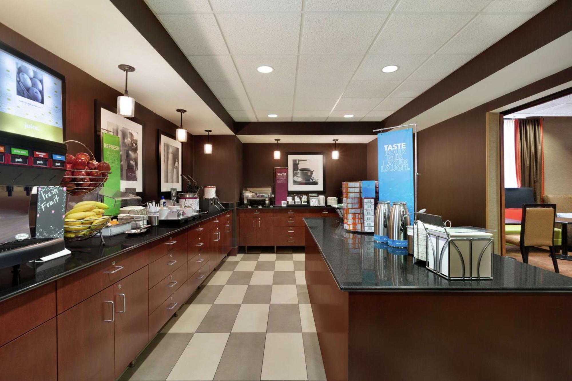 Hampton Inn Wichita Falls-Sikes Senter Mall Buitenkant foto